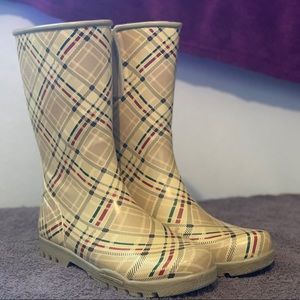 Sperry rain boots